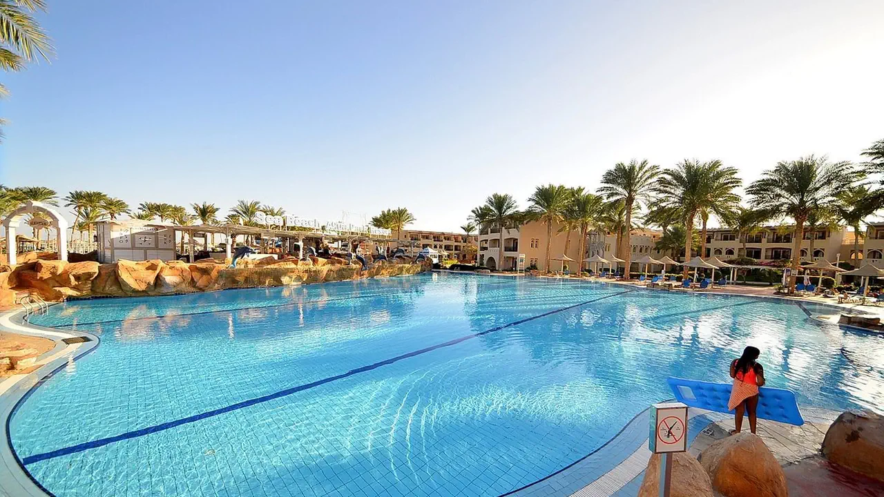 الفندق إيدج باي روتانا سي بيتش - شرم الشيخ